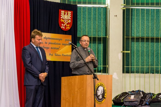 Ślubowanie klas pierwszych