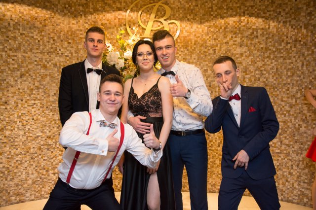 Studniówka