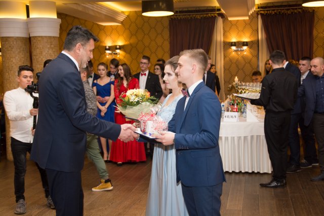 Studniówka