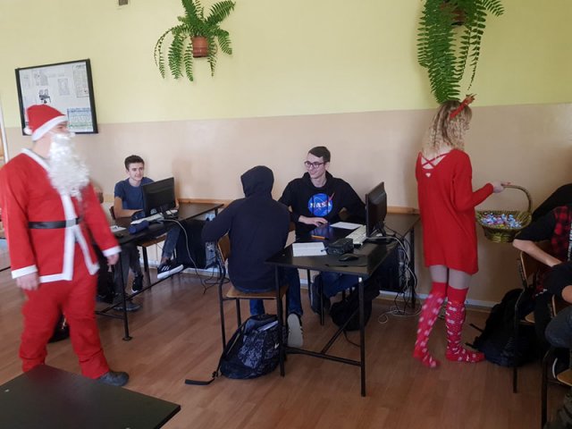 Szkolne mikołajki